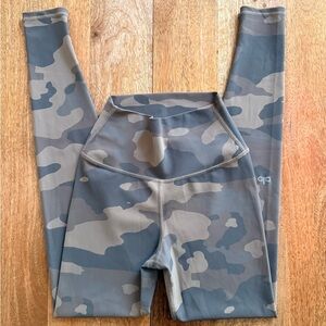ALO Yoga Vapor High-Waist Leggings - XXS, Camo